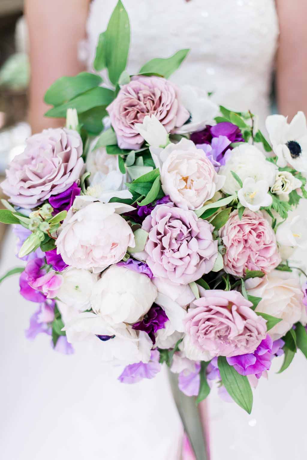 Bella Fiori Florist - Bella Luna Farms - Becca Jones Photography - Snohomish Washington - purple, lavender, white bridal bouquet with garden roses, sweet peas and anemones