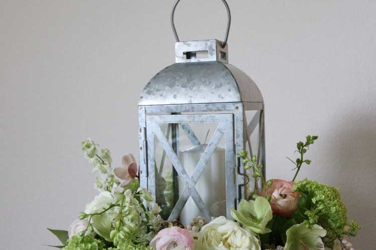 Centerpiece Lanterns available to rent for weddings